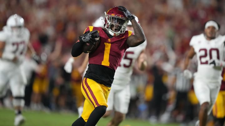 USC Football: Wideouts, Caleb Williams Thriving In Passing Game