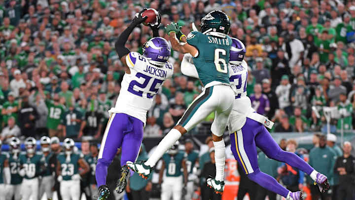 Vikings Snap Counts vs. Eagles: Theo Jackson, David Quessenberry Step In