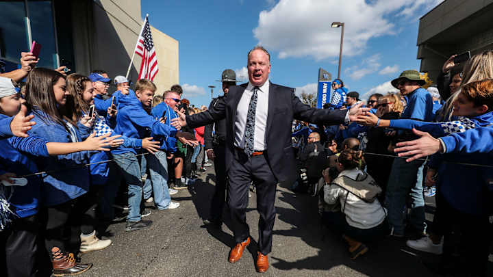 Kentucky Briefing: Wake up Cats fans it's time to take down the Akron Zips Kentucky Briefing: Wake up Cats fans it's time to take down the Akron Zips