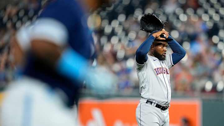 Houston Astros Miss Chance to Add to Their AL West Lead Houston Astros Miss Chance to Add to Their AL West Lead