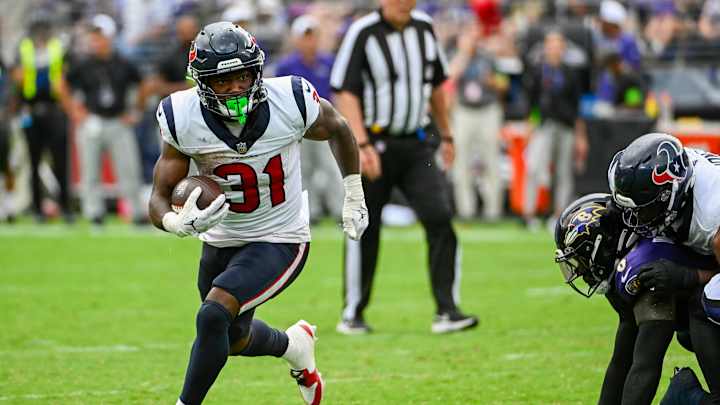 Texans RB Dameon Pierce Opens Up About Rushing Struggles: 'It's A Feel Thing'