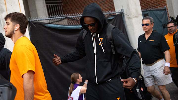 LIVE Updates: Tennessee vs. Florida LIVE Updates: Tennessee vs. Florida
