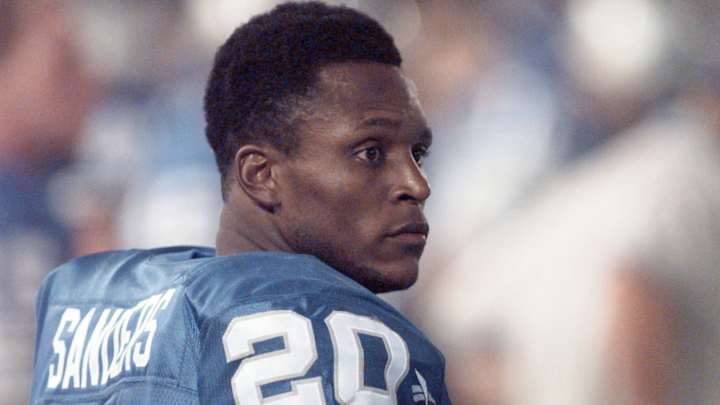 Barry Sanders Honored by Lions With Franchise’s First Player Statue