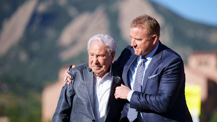 BREAKING: National Pundits Make Picks For South Carolina - Georgia