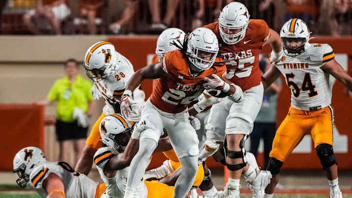 Notebook: Jonathon Brooks Fuels Longhorns' 31-10 Win With Career-Game