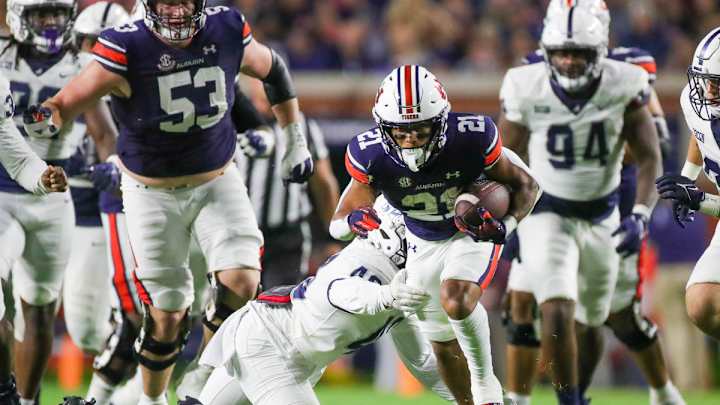 WATCH: Auburn's Brian Battie looking shifty in the open field vs Texas A&M
