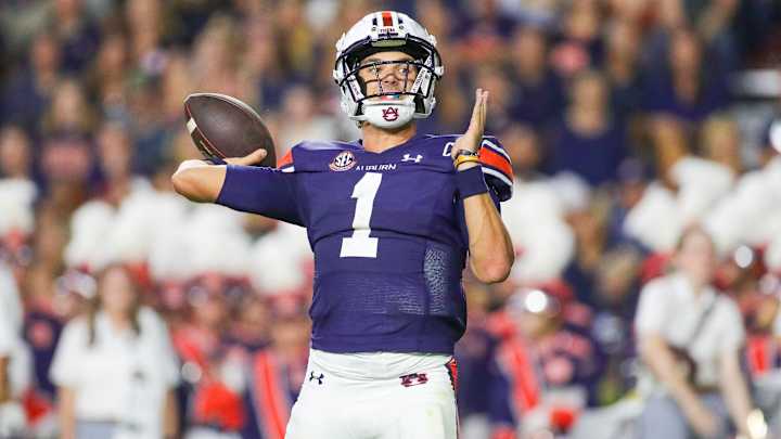 GALLERY: Photos from the first half between Auburn and Samford