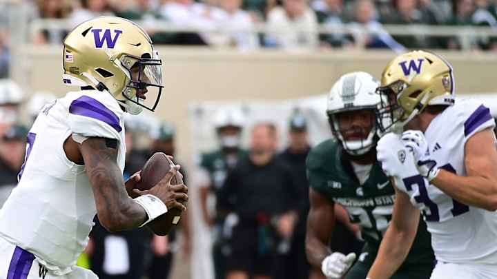 UW's Penix Receives Walter Camp Player of the Week Award