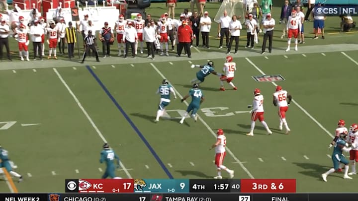 Patrick Mahomes Sealed Chiefs' Win Over Jaguars With His Coolest Pass of the Season