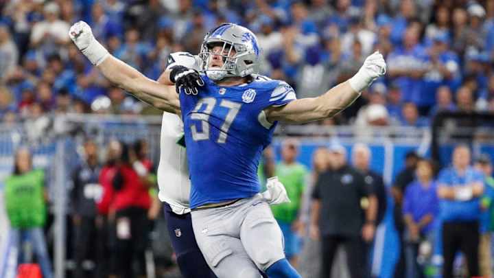 Grades: Turnovers, Poor Coaching, Defensive Woes Topple Lions Grades: Turnovers, Poor Coaching, Defensive Woes Topple Lions