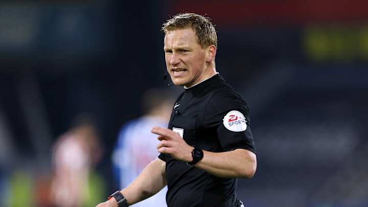 Who is the referee for Blackburn Rovers vs Sunderland?