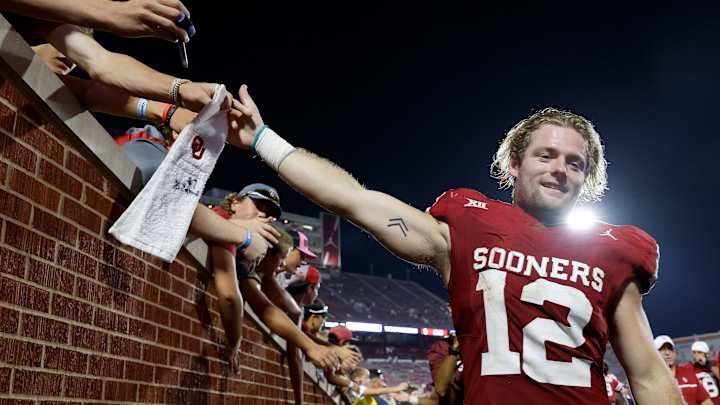 Oklahoma WR Drake Stoops Will Connect With Ohio Roots This Week at Cincinnati