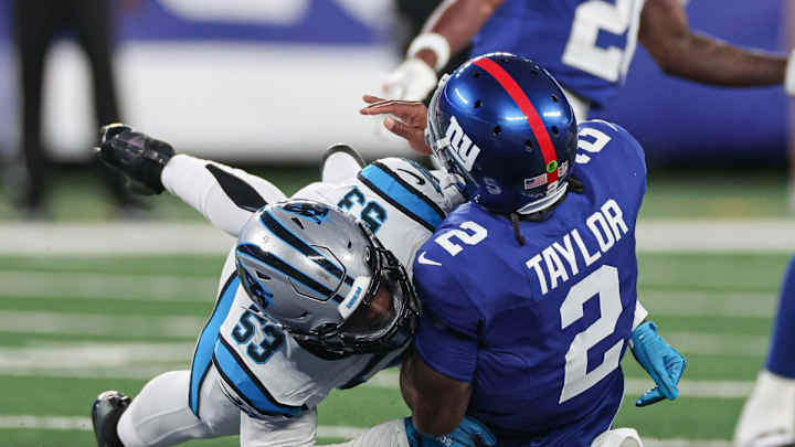 Panthers Sign Deion Jones to 53-Man Roster