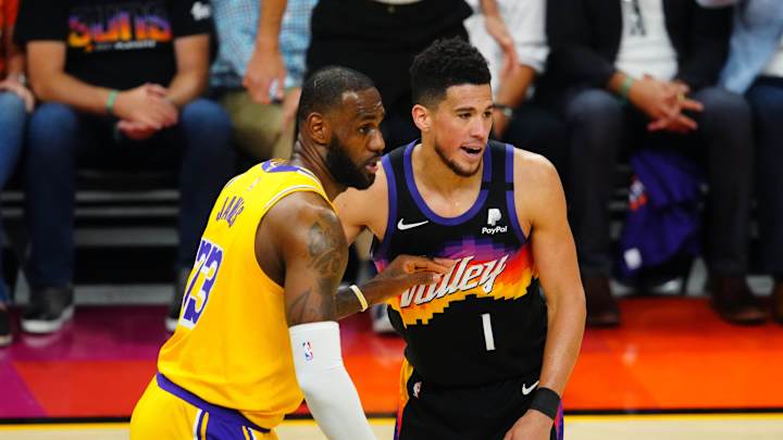 Lakers News: Sportsbooks Predict LA's Fate Against New-Look Suns Lakers News: Sportsbooks Predict LA's Fate Against New-Look Suns