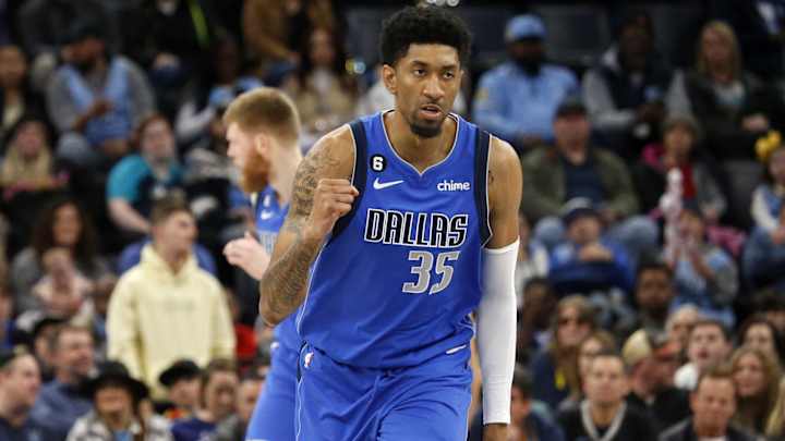 Lakers News: First Look At Christian Wood In LA Practice Gear