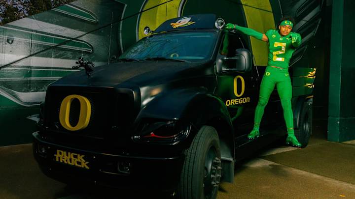 Elite 2025 WR Isiah Mozee Previews Oregon Visit