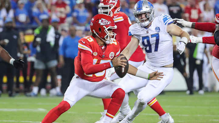 Aidan Hutchinson: Lions' Defense Needs to Play 'Complementary Football'