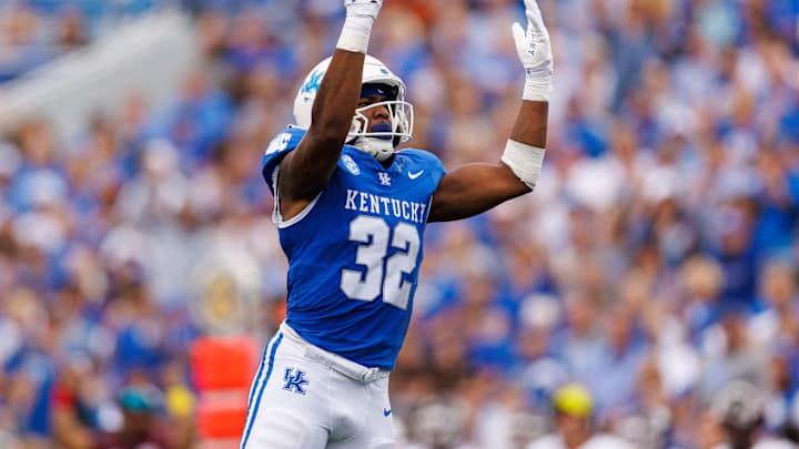 Kentucky Briefing: Trevin Wallace leads the SEC in sacks three games into the season Kentucky Briefing: Trevin Wallace leads the SEC in sacks three games into the season