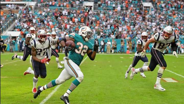 'Miami Miracle': Ravens' RB Throws Hoodie Shade at Patriots