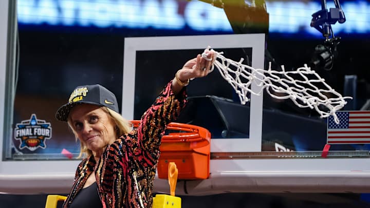 LSU WBB: Kim Mulkey, LSU Hosting 5-Star Forward Joyce Edwards For Visit