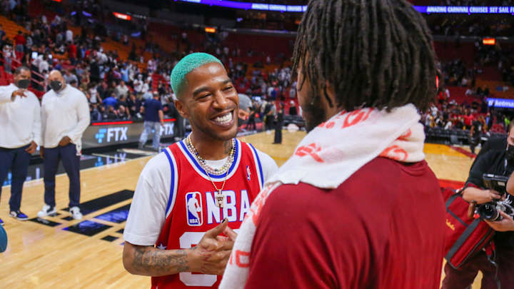 Rapper Kid Cudi Hilariously Botches First Pitch Before Guardians-Orioles Game Rapper Kid Cudi Hilariously Botches First Pitch Before Guardians-Orioles Game