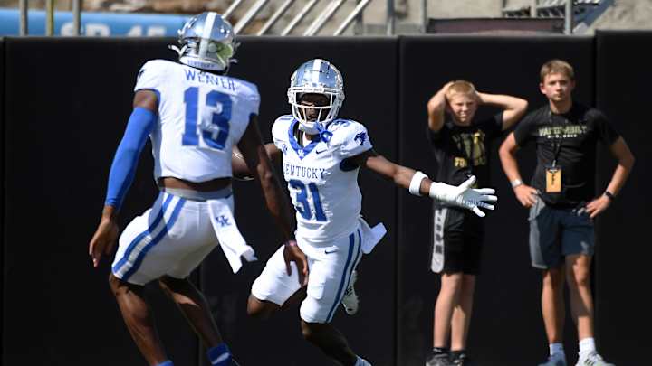 Takeaways: The Cats are able to get it done on the road to start SEC play 1-0