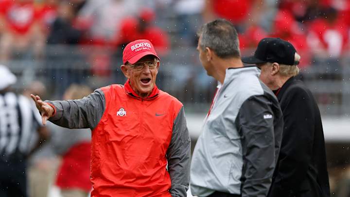 WATCH: Lou Holtz Takes Shots At Ohio State, Ryan Day