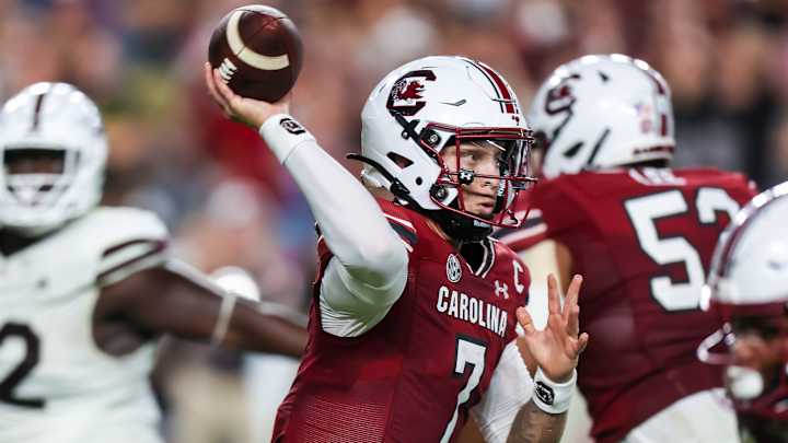 Gamecocks Outlast Mississippi State In A Close 37-30 Victory