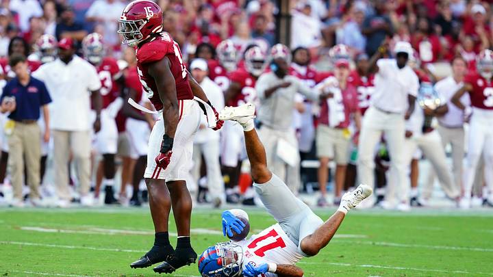 Dallas Turner Honored As Bednarik Player of the Week