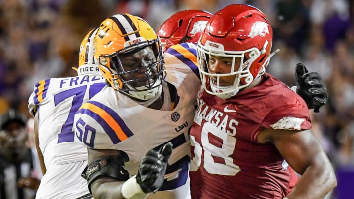 Honest Reactions to Second Half of Arkansas-LSU as It Unfolded Honest Reactions to Second Half of Arkansas-LSU as It Unfolded