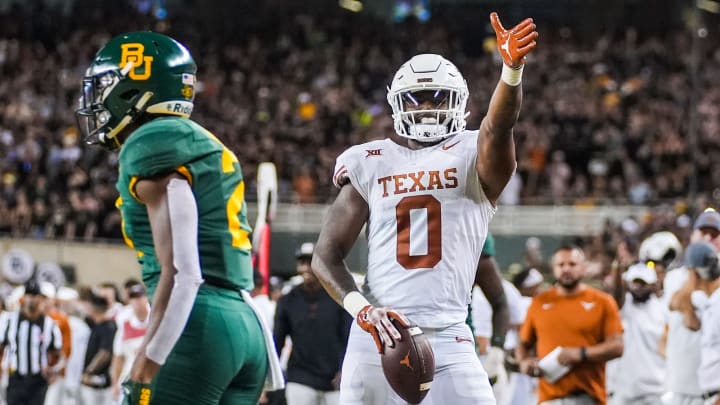 Why Longhorns' Ja'Tavion Sanders is Making Case as Nation's Best TE