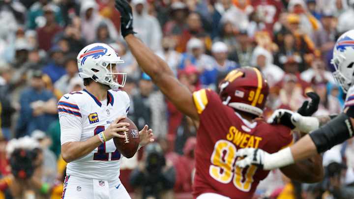 Bills Lead Commanders at Halftime Thanks to Josh Allen, Defense Bills Lead Commanders at Halftime Thanks to Josh Allen, Defense