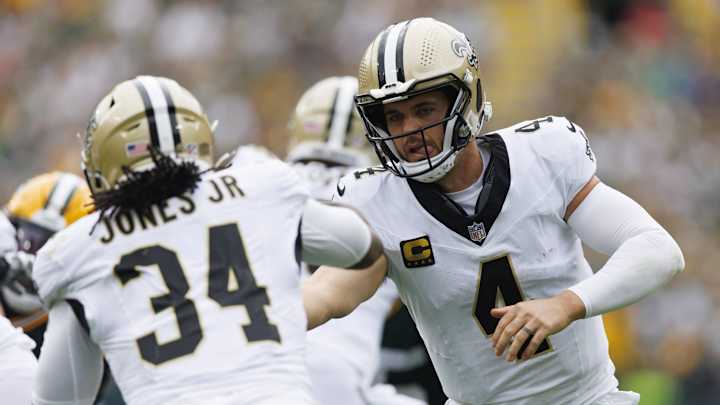 Derek Carr, Saints O-Line Are Out Of Sync Derek Carr, Saints O-Line Are Out Of Sync