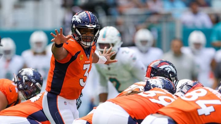 Russell Wilson Reacts to Broncos' Pitiful 50-Point Defeat to Dolphins Russell Wilson Reacts to Broncos' Pitiful 50-Point Defeat to Dolphins