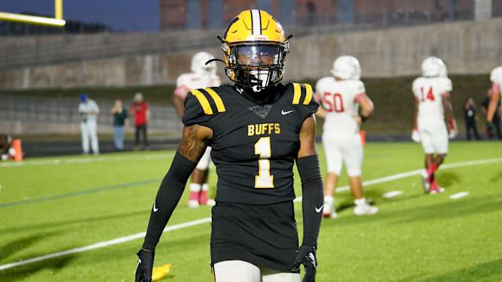 4-Star Safety From Texas Takes His Talents to Washington 4-Star Safety From Texas Takes His Talents to Washington