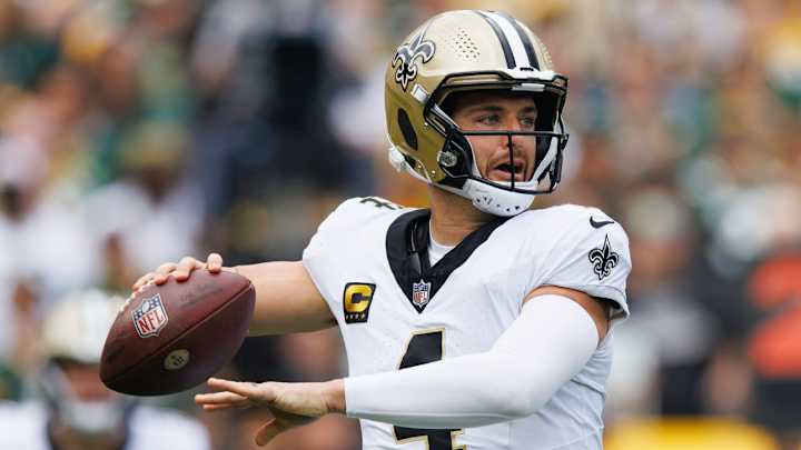 Saints QB Derek Carr Considered ‘Week to Week’ Due to Shoulder Injury Saints QB Derek Carr Considered ‘Week to Week’ Due to Shoulder Injury