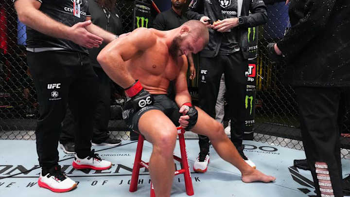 Rafael Fiziev Clears the Air on His Fight-Ending Injury at UFC Fight Night 228 Rafael Fiziev Clears the Air on His Fight-Ending Injury at UFC Fight Night 228