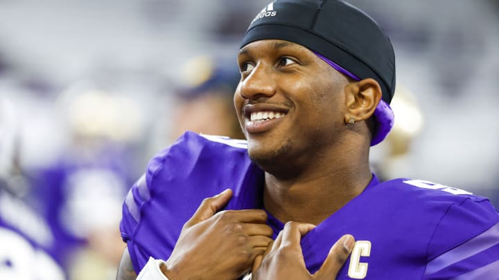Washington QB Michael Penix Emerges as Heisman Co-Favorite With Caleb Williams Washington QB Michael Penix Emerges as Heisman Co-Favorite With Caleb Williams