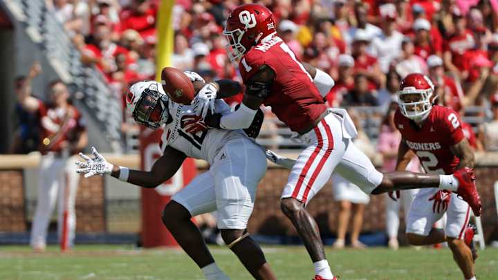 Why Oklahoma LB Dasan McCullough's Return Was a Welcome Sight for OU