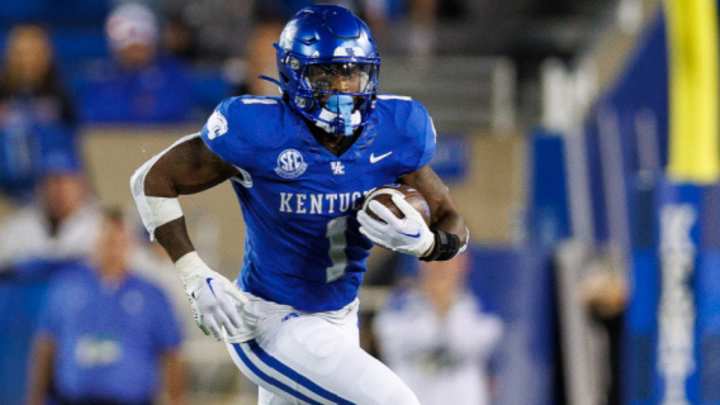 Tennessee vs. Kentucky score prediction by football analytic model