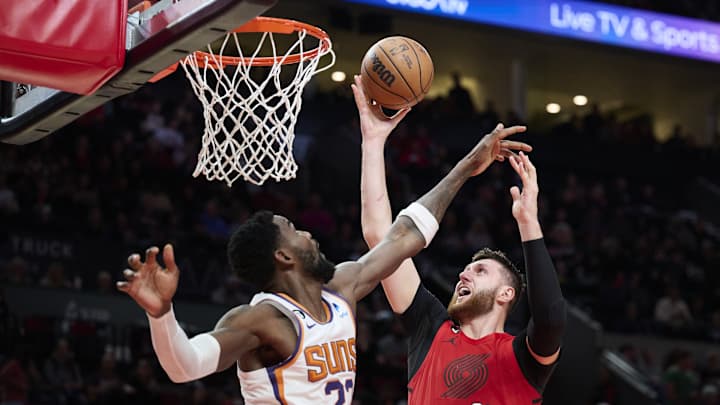 Lakers News: West Rival's Title Odds Improve After 3-Team Damian Lillard Trade Lakers News: West Rival's Title Odds Improve After 3-Team Damian Lillard Trade