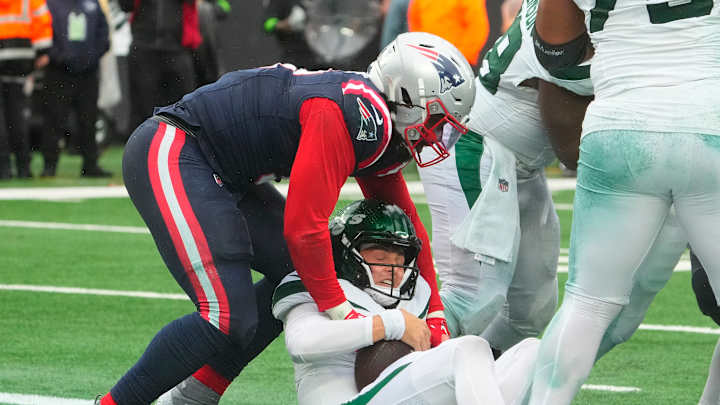 How Much Longer Will Jets Back Zach as Starter?