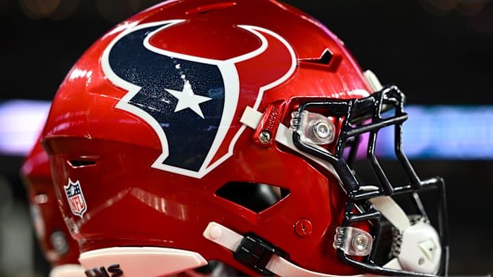 LOOK: Houston Texans Reveal Week 4 Uniforms For Pittsburgh Steelers - and J.J. Watt LOOK: Houston Texans Reveal Week 4 Uniforms For Pittsburgh Steelers - and J.J. Watt