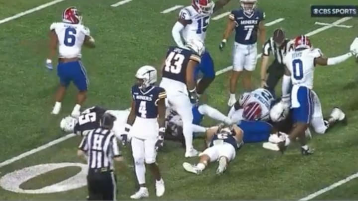 Louisiana Tech Linebacker Blatantly Steps On Head of Prone UTEP Lineman Louisiana Tech Linebacker Blatantly Steps On Head of Prone UTEP Lineman
