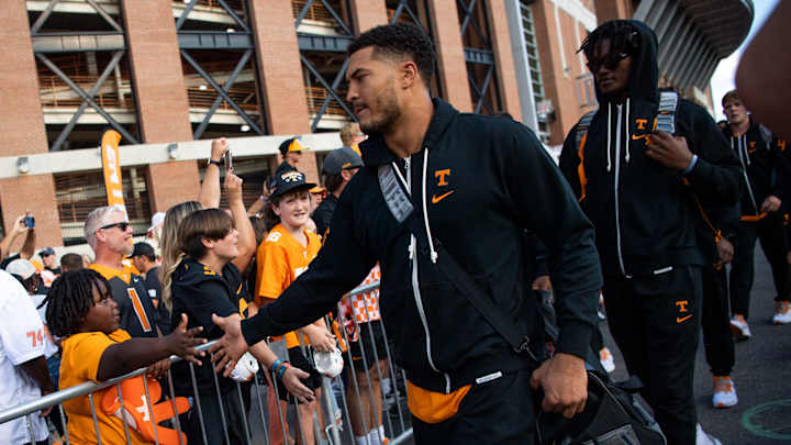 Bru McCoy Suffers Injury vs. South Carolina