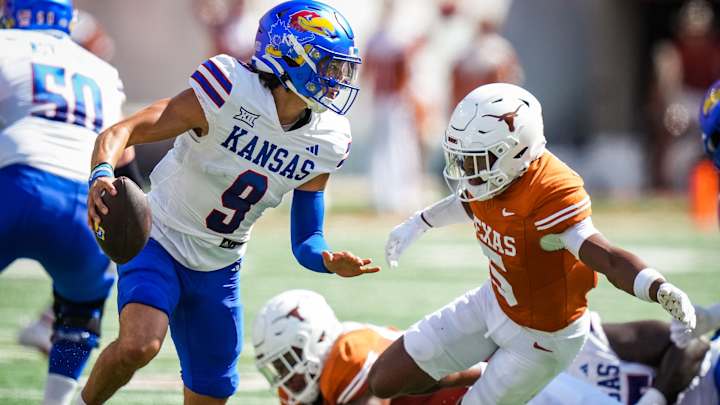 Hawking Points: Without Daniels, Texas Rolls Past Kansas 40-14