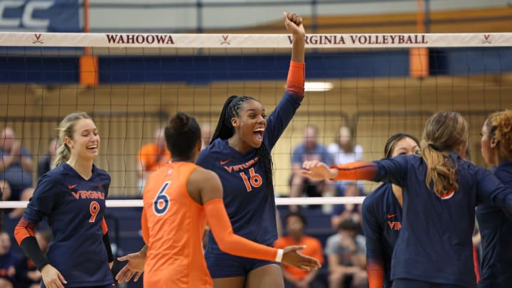 Virginia Volleyball Beats Syracuse for First ACC Win, Goes 1-1 at Home