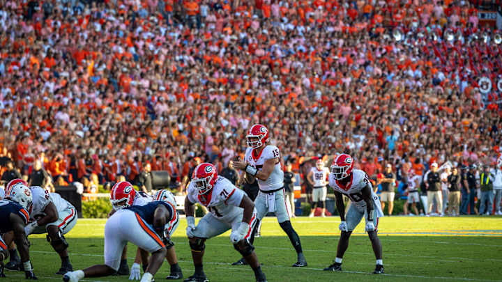 Beck Shines Under Pressure to Lead Georgia to Victory at Auburn