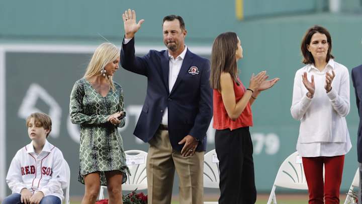 Former Pittsburgh Pirates, Boston Red Sox Pitcher Tim Wakefield Dies After Battle with Cancer