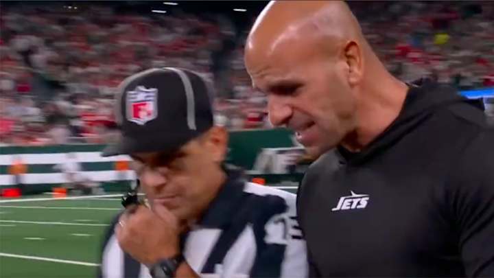 Robert Saleh Went Absolutely Off on Official After Possible Game-Deciding Penalty Called on Jets